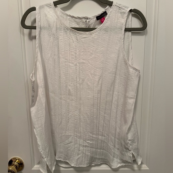 Vince Camuto Tops - Vince Camuto White Sleeveless Top